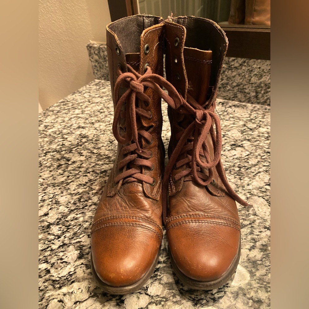Steve Madden Women’s Troopa Leather Combat Lace Up Boots Brown Size 8